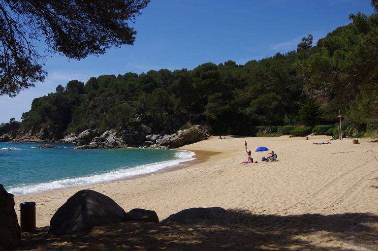 platja-de-treumal-lloret-de-mar-catalonia beach