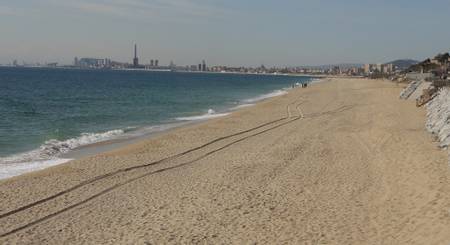 platja-del-pla-canet-de-mar-catalonia beach