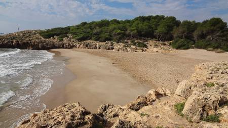 platja-dels-capellans-o-de-la-rep%C3%BAblica-vilanova-i-la-geltr%C3%BA-catalonia beach