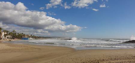 platja-llarga-de-cubelles-cubelles-catalonia beach