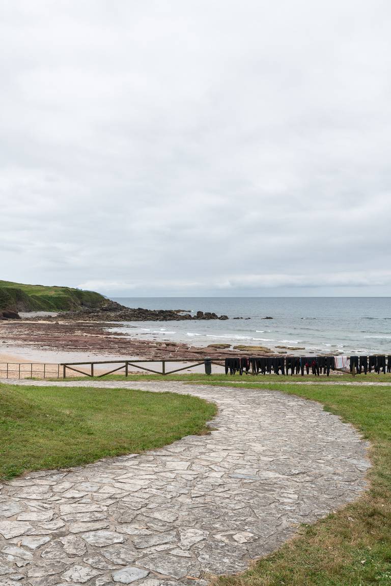 playa-arenal-de-moris-caravia-asturias beach