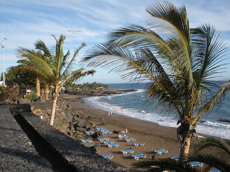 playa-bastian-teguise beach