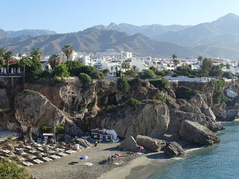 playa-calahonda-nerja-andalusia beach