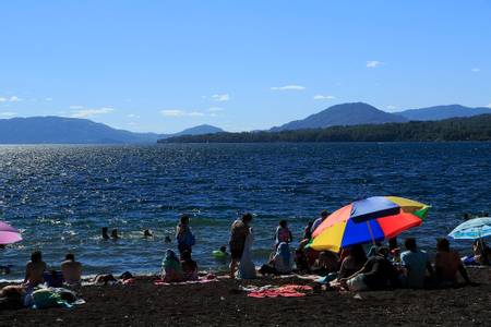 playa-co%C3%B1aripe-co%C3%B1aripe-los-r%C3%ADos-region beach