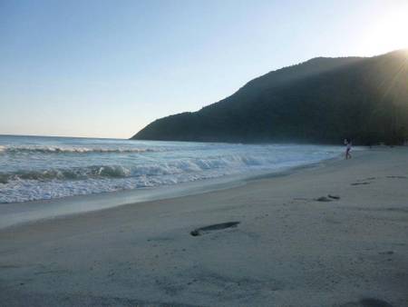 playa-cuyagua-cuyagua-aragua beach