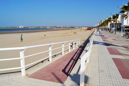 playa-de-valdelagrana-el-puerto-de-santa-mar%C3%ADa-andalusia beach