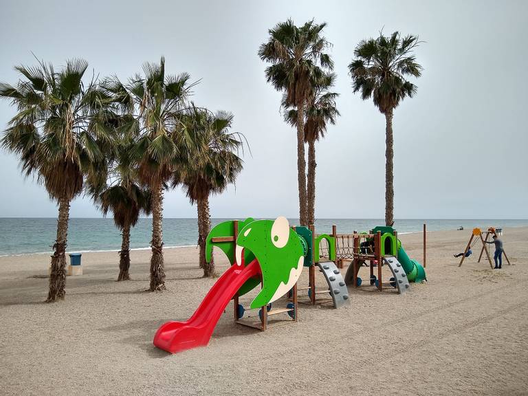 playa-de-aguadulce-roquetas-de-mar-andalusia beach