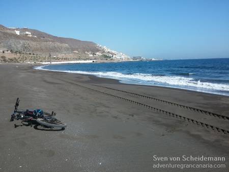 playa-de-la-laja-teguise beach