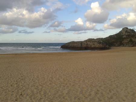 playa-de-ris-noja-cantabria beach