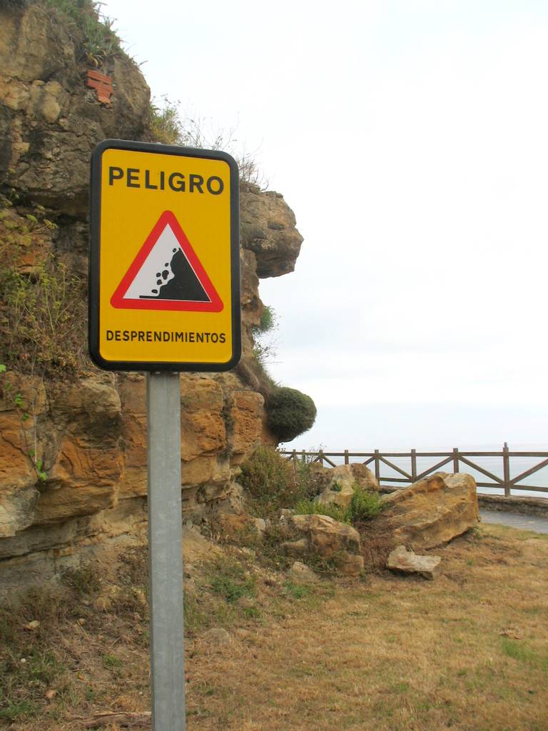 playa-de-santa-justa-ubiarco-cantabria beach