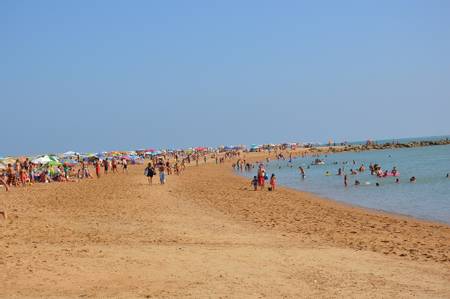 playa-de-sancti-petri-chiclana-de-la-frontera-andalusia beach