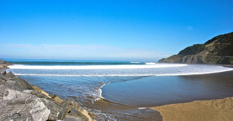 playa-deba-autonomous-community-of-the-basque-country beach