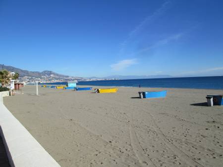 playa-del-castillo-fuengirola-andalusia beach