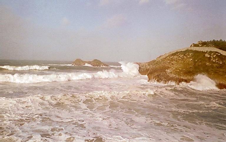 playa-del-cura-llanes-asturias beach