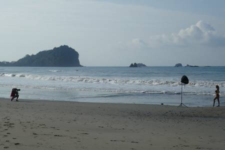 playa-espadilla-quepos beach