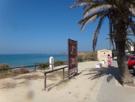 playa-fuente-del-gallo-conil-de-la-frontera-andalusia beach