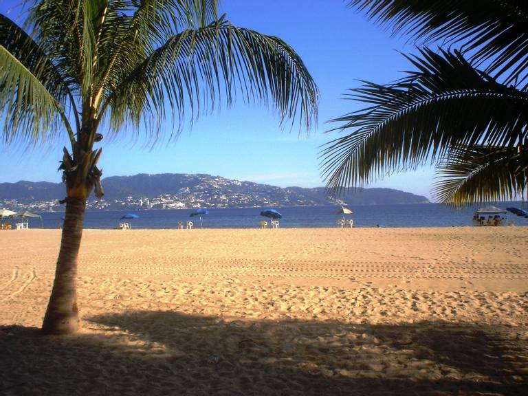 playa-hornos-acapulco-guerrero beach