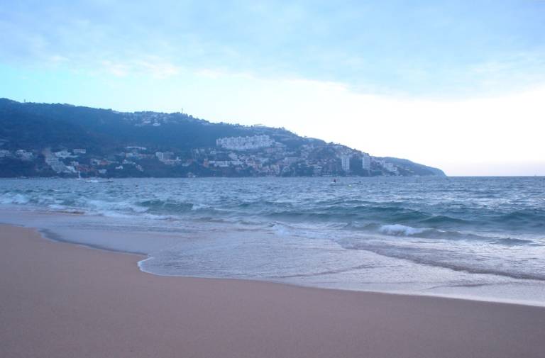 playa-icacos-acapulco-guerrero beach