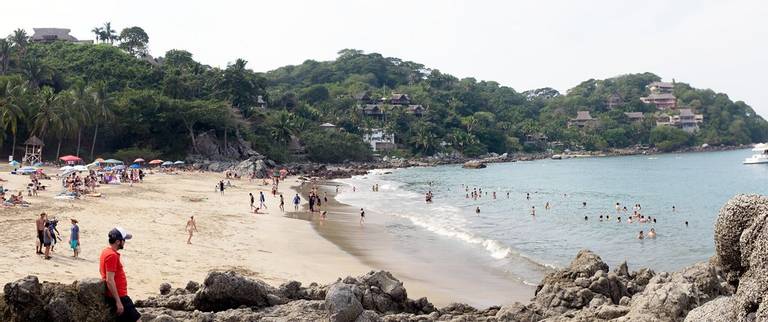 playa-los-muertos-sayulita-nayarit beach