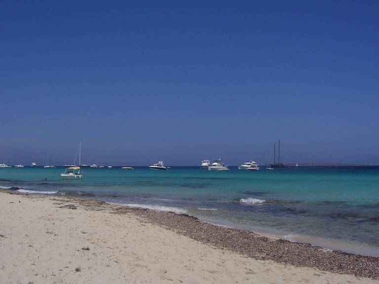 playa-llevante-formentera-balearic-islands beach