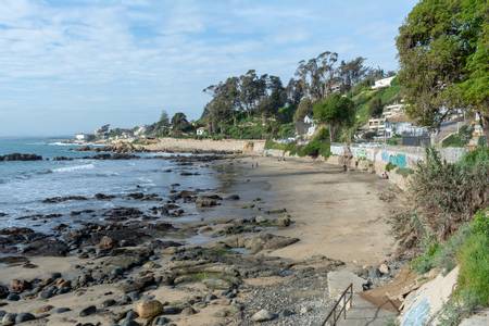 playa-negra-conc%C3%B3n-valparaiso-region beach