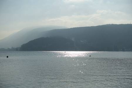 plage-dalbigny-annecy-auvergne-rh%C3%B4ne-alpes beach