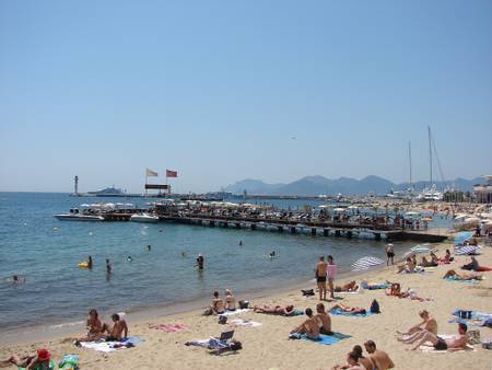 plage-de-la-croisette-sainte-maxime-provence-alpes-c%C3%B4te-dazur beach