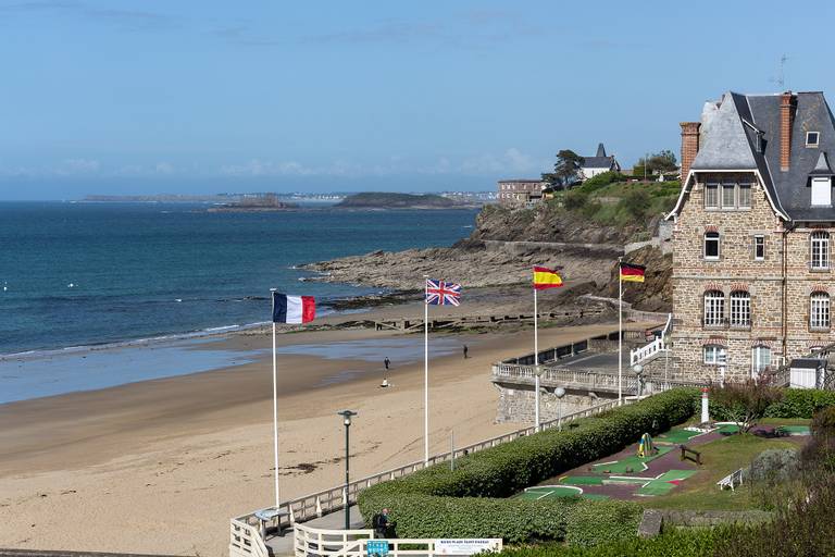 plage-de-saint-enogat-dinard beach