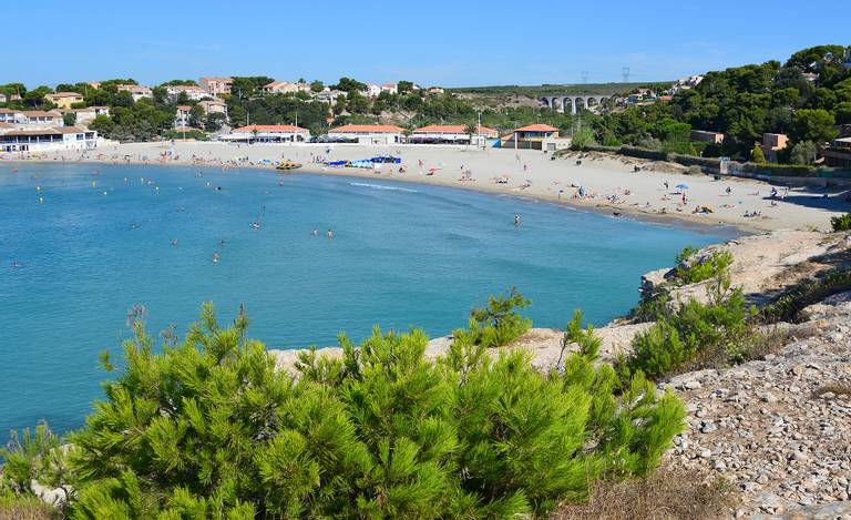 plage-des-agoutaou-martigues-provence-alpes-c%C3%B4te-dazur beach