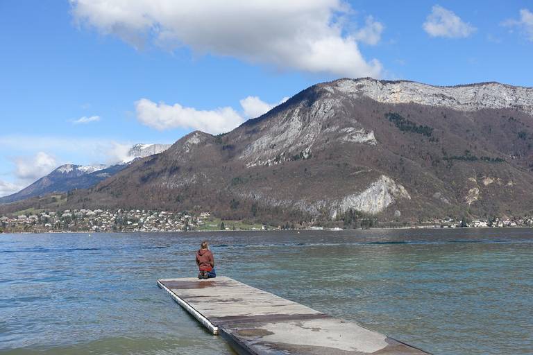 plage-des-marquisats-annecy-auvergne-rh%C3%B4ne-alpes beach