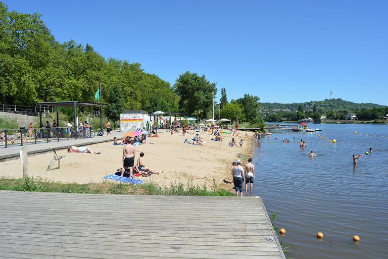 plage-monistrol-d'allier-auvergne-rhone-alpes beach