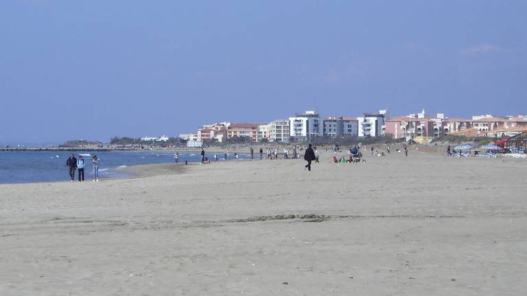 plage-richelieu-agde-occitanie beach