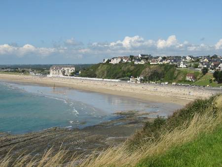 plage-surveill%C3%A9e-de-lermitage-donville-les-bains-normandy beach