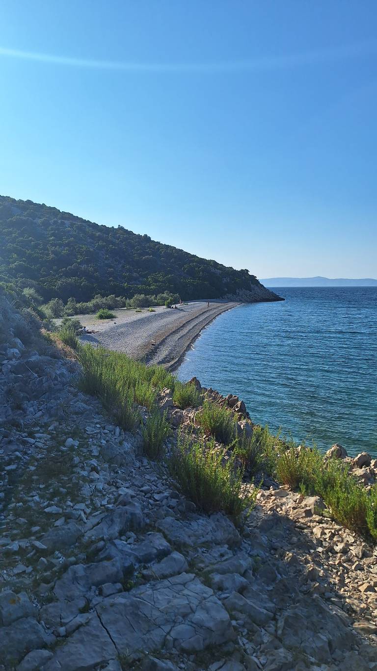 pla%C5%BEa-jezero-duba-pelje%C5%A1ka beach