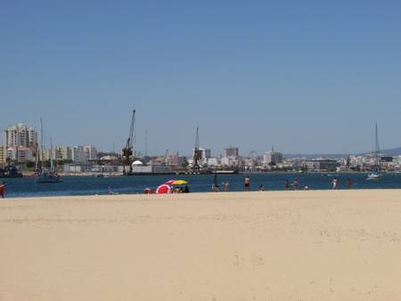 praia-da-angrinha-ferragudo beach