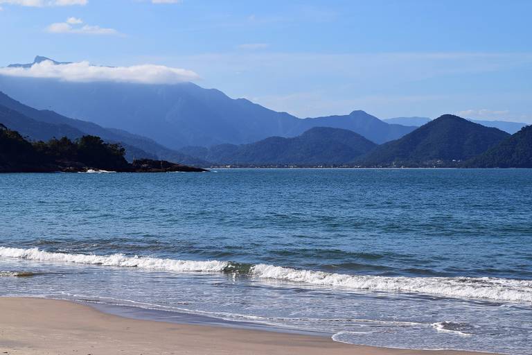 praia-da-cacandoca-ubatuba-state-of-sao-paulo beach