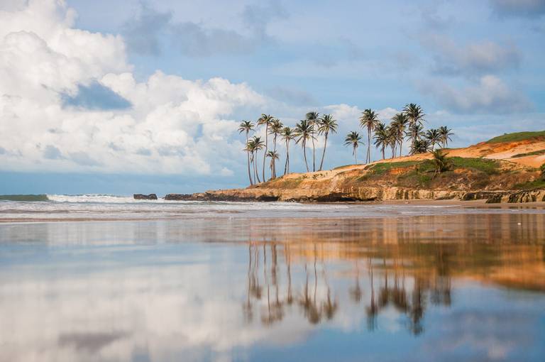 praia-da-lagoinha-paraipaba-cear%C3%A1 beach