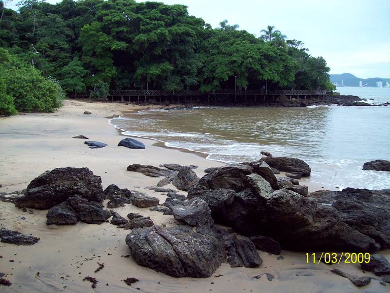 praia-da-saudade-s%C3%A3o-francisco-do-sul-santa-catarina beach