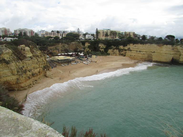 praia-da-senhora-da-rocha-porches beach