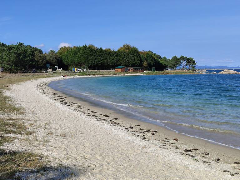 praia-de-xastelas-a-illa-de-arousa-galicia beach