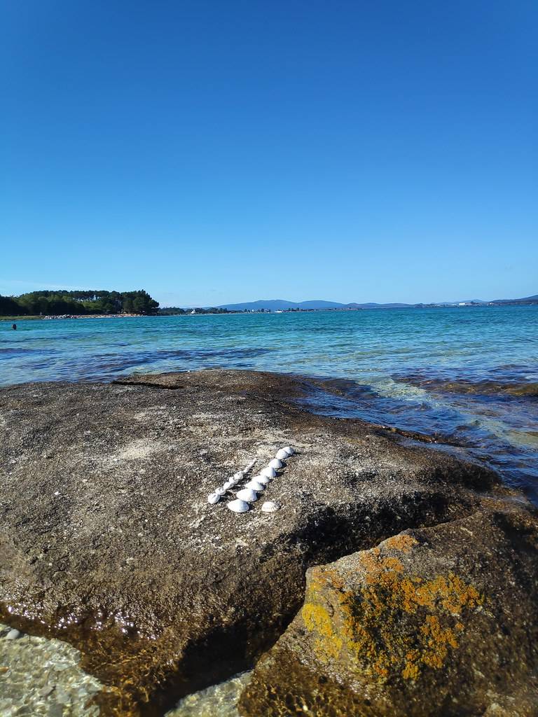 praia-de-xastelas-a-illa-de-arousa-galicia beach