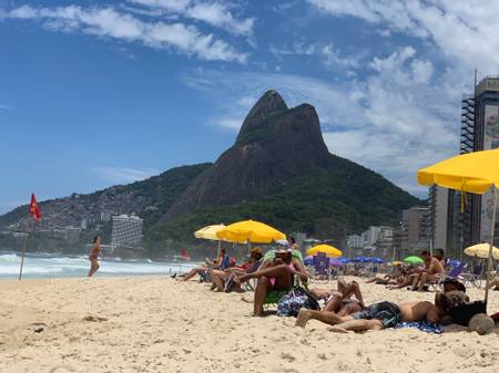 praia-de-ipanema-rio-de-janeiro-state-of-rio-de-janeiro beach