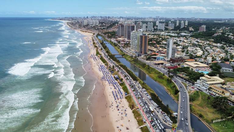 praia-de-jaguaribe-salvador-bahia beach