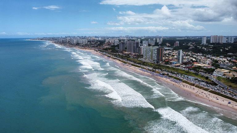 praia-de-jaguaribe-salvador-bahia beach