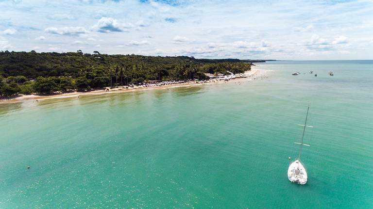 praia-dos-coqueiros-porto-seguro-bahia beach