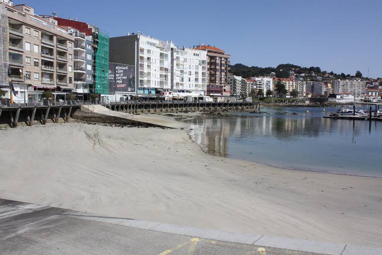 praia-dos-barcos-sanxenxo-galicia beach