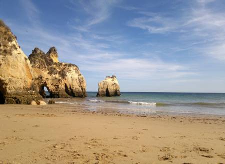 praia-dos-tr%C3%AAs-irm%C3%A3os-alvor beach