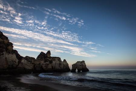 praia-dos-tr%C3%AAs-irm%C3%A3os-alvor beach