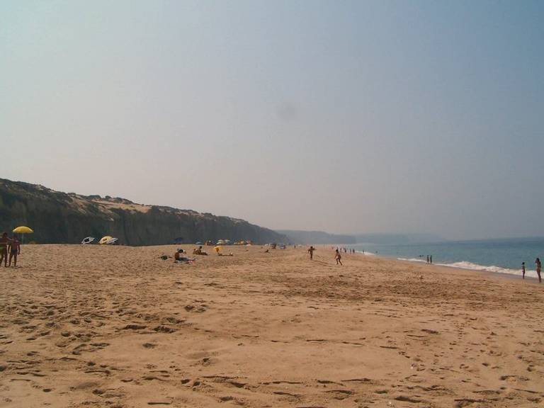 praia-do-meco-moinho-de-baixo-sesimbra-%C3%A1rea-metropolitana-de-lisboa beach