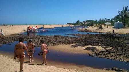 praia-do-riacho-guarapari-esp%C3%ADrito-santo beach